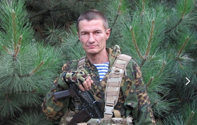 Депутат из РФ с оружием в руках финансирует боевиков на Донбассе