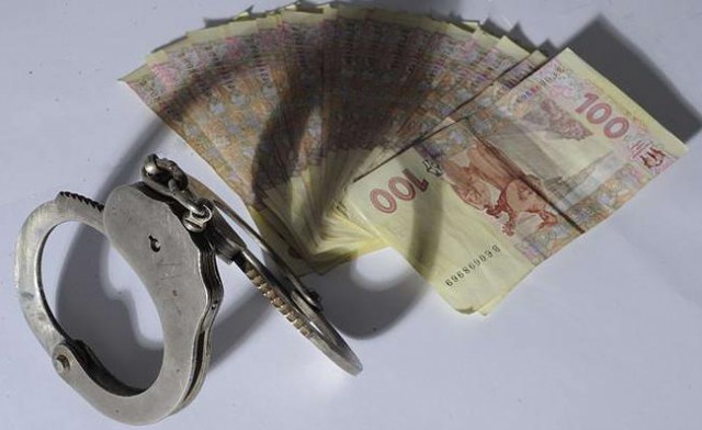 Посадовці «Чорнобильського спецкомбінату» заробили півмільйона на проплачених тендерах