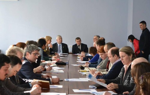 В Авдіївці допомоги потребують понад 16 тисяч громадян – Геращенко