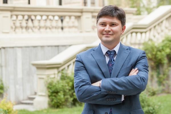 Подчиненного Гонтаревой "повязали" на взятке в $ 25 тысяч