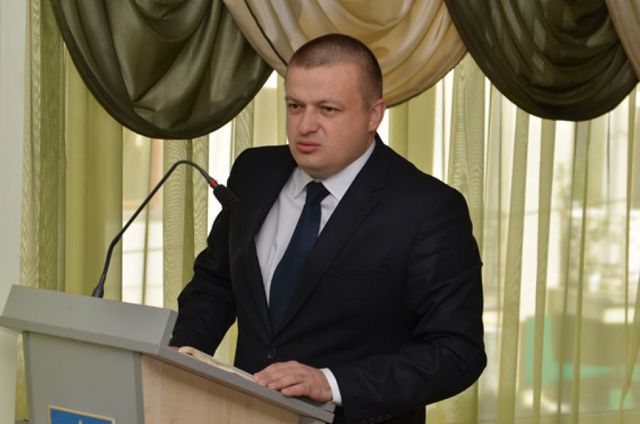 Головний полісмен Тернопільщини заробив у грудні більше, ніж Володимир Гройсман