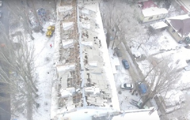 Взрыв в Донецке: один дом разрушен, в соседней пятиэтажке снесло крышу