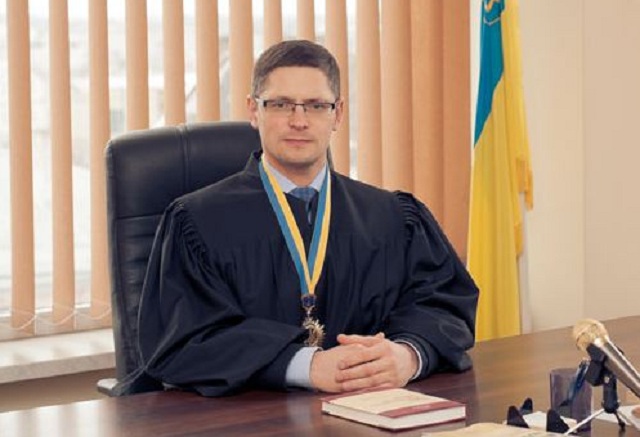 Деклараційні таємниці кандидата до Верховного Суду судді Кравчука