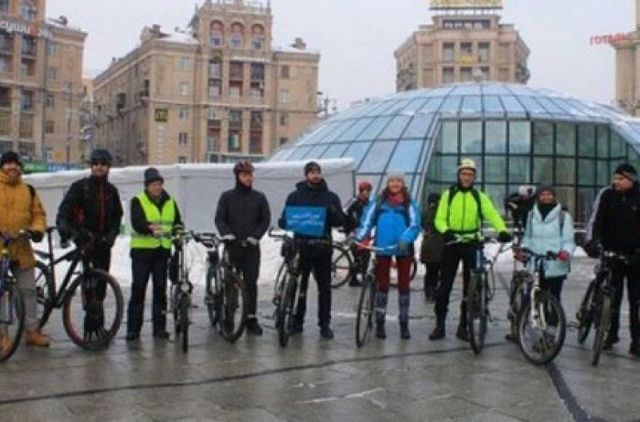 На велосипеде на работу: киевлян призывают присоединиться к акции