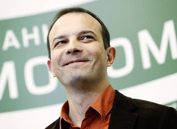 Егор Соболев: Контрабанду на Донбассе покрывают Порошенко и Грицак