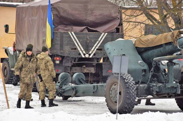 Українським військовим дозволили відкривати вогонь у відповідь у разі обстрілу
