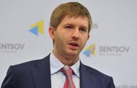 Глава нацкомиссии Вовк обеспечил мать и сожительницу дорогостоящим автотранспортом