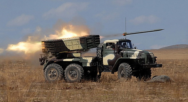 Донецк и Макеевка: Трясутся дома, зарево в небе, боевики ведут «ненормальные» обстрелы