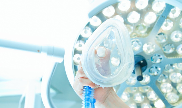 В Киеве у девушки посреди операции кончился наркоз