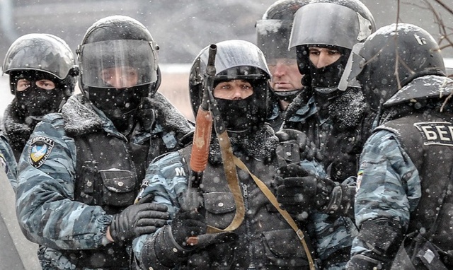 Беркута Соломаху переодягли у форму Нацгвардії і він уже в Києві