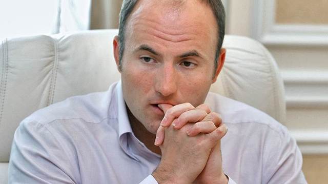 Ху из «миллиардер» мистер Фукс?