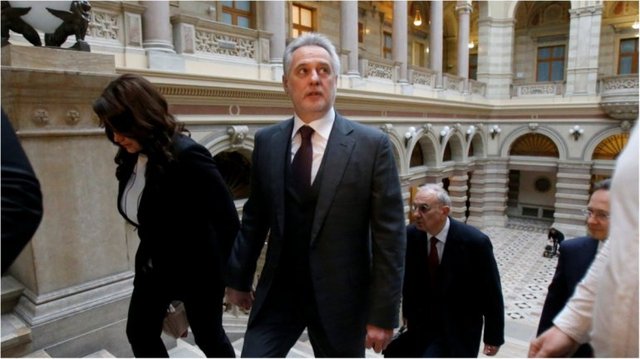 Наш колишній. Як може вплинути на Україну екстрадиція Фірташа