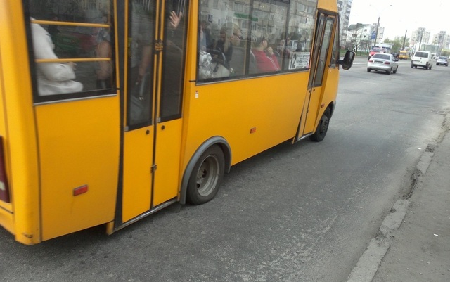 Депутат виявив факт антиукраїнської пропаганди в канівських маршрутках і вимагає реакції СБУ