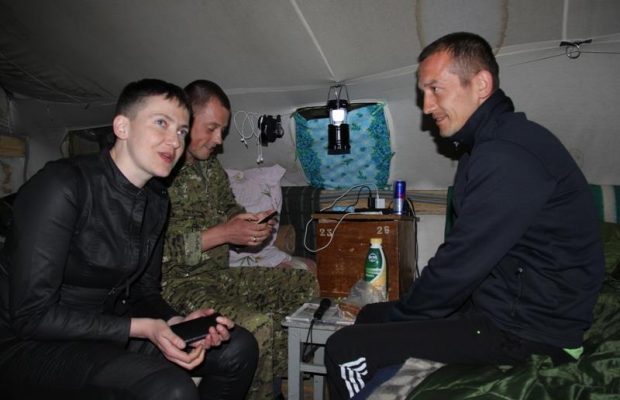 Савченко – в окупованому Донецьку. Напередодні вона підбивала на бунт десантників ЗСУ