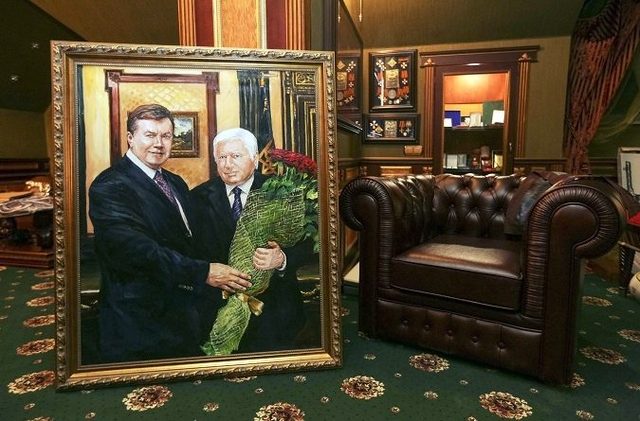 Колекціонера зброї, якого обікрали в інтересах генпрокурора Пшонки, визнали невинуватим