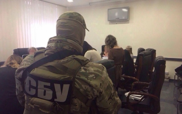 Топ-менеджмент "Херсоноблэнерго" занимались хщениями