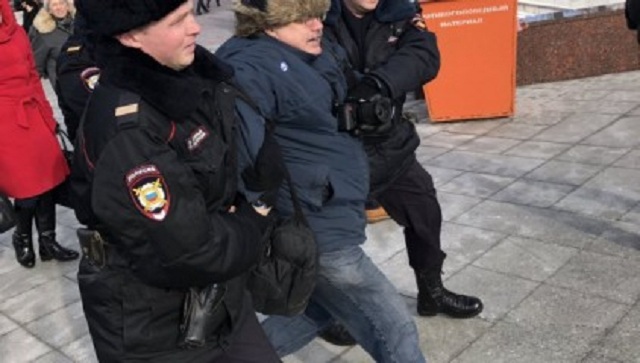 Боевик "ДНР" устроил драку на месте убийства Немцова