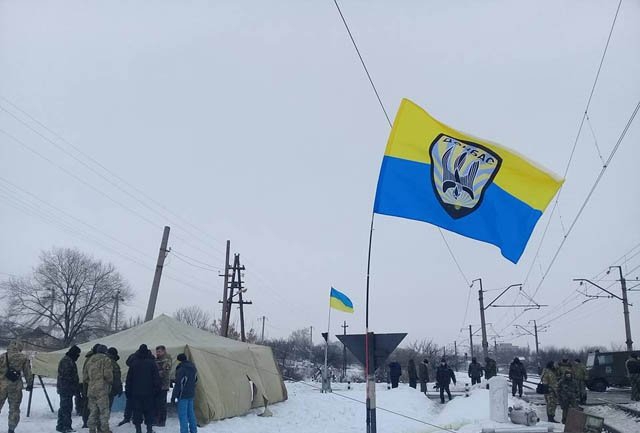 Жители Бахмута подрались с участниками блокады Донбасса