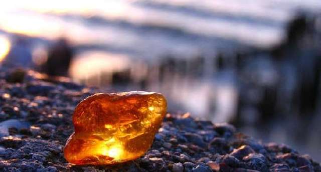 Вооруженные добытчики янтаря не пустили полицию на место поврежденной ж/д колеи