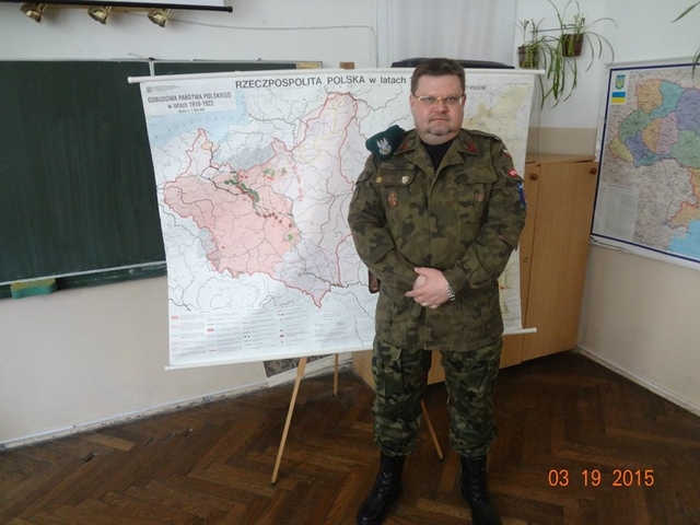 "Русскій мір" звали? Директора школи Львова викрили в любові до СРСР