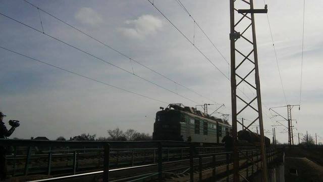 "Блокадники" почали зупиняти у Конотопі вантажні потяги з РФ