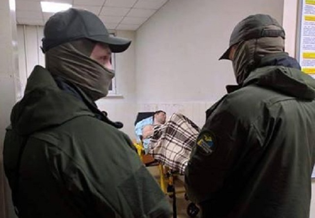 Судья по делу Насирова стала угрожать пикетчикам — видео