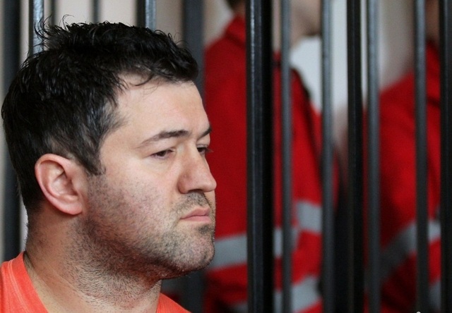 Из здания суда, где рассматривается мера пресечения Насирову, эвакуировали людей