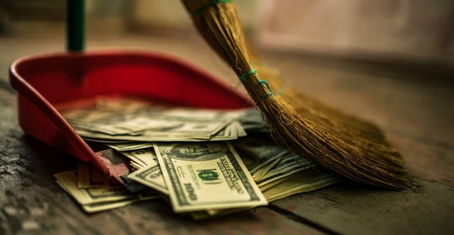 Из-за ареста Насирова коррумпированные таможенники перешли на "кэш" -  СМИ