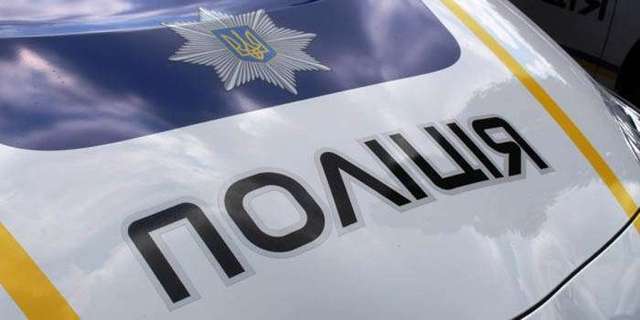 В Черновцах задержали пьяного и обкуренного патрульного за рулем