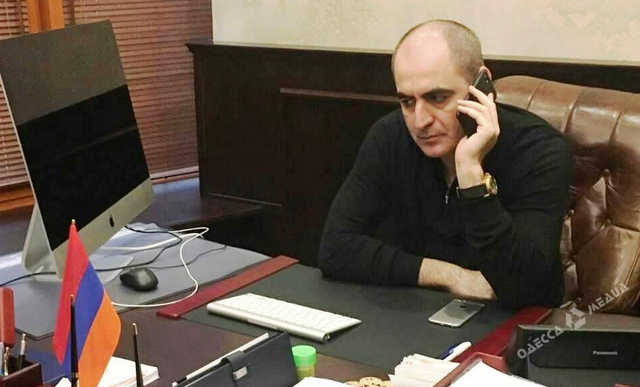 Сотни людей готовы выйти на акцию протеста против руководства одесской налоговой