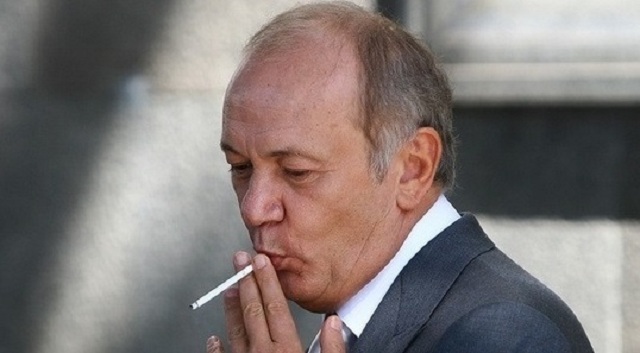 Рука Іванющенка, або Творці однієї «зради»