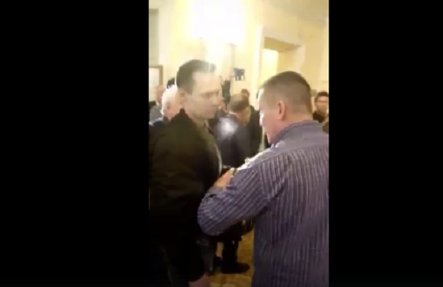 Ветераны побили АТОшника, ударившего генерала на Общественном совете Минобороны