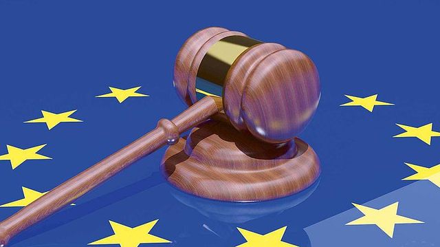 «Безвиз»: В ЕС решили заработать на страхе Порошенко?