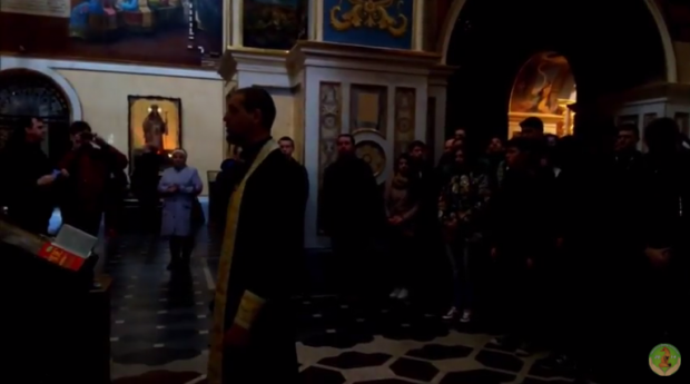 Представник Київського патріархату провів службу у Києво-Печерській лаврі: Спроба місцевої братії УПЦ завадити була відбита