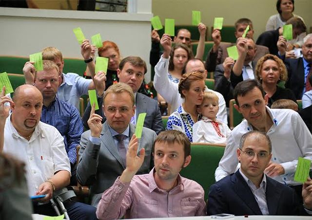 "Самопоміч" закликала владу ухвалити закони про окуповані території та Антикорупційний суд