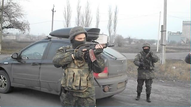 Стрельба в Константиновке: Появилось полное видео конфликта блокадников с полицией