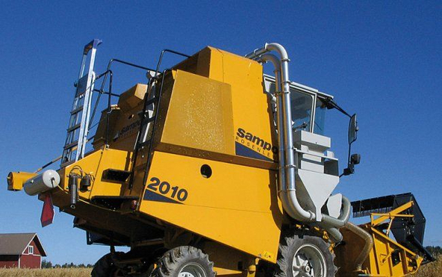 На Херсонщині почали виробляти фінські комбайни