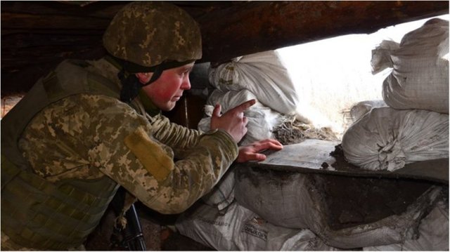 Двое украинских военных ранены за день в зоне АТО