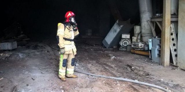 В Киеве произошел пожар на территории завода