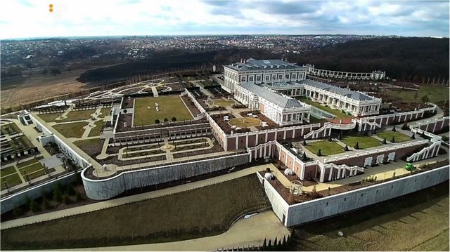 Як мільярдер Косюк збудував палац на місці археологічної пам’ятки