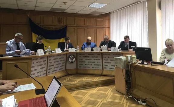 Як влада збирає гроші на антрацит для Ахметова