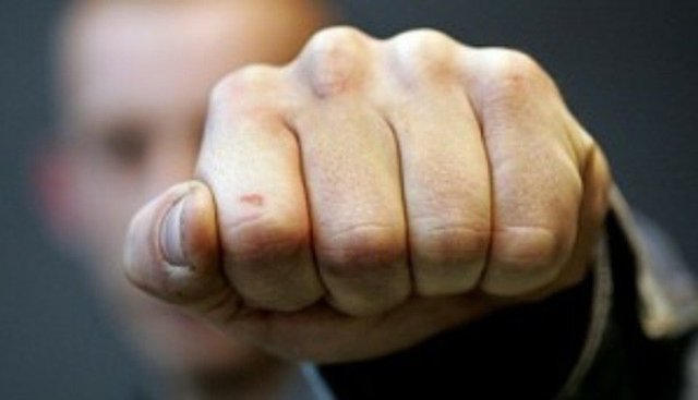 В Днепре многодетную вдову киборга избили в магазине за украинский язык