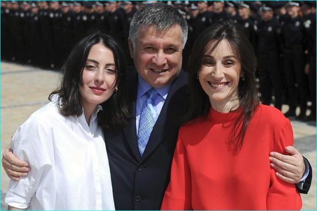 Удары судьбы: вспыли подробности семейных драм Згуладзе и Деканоидзе