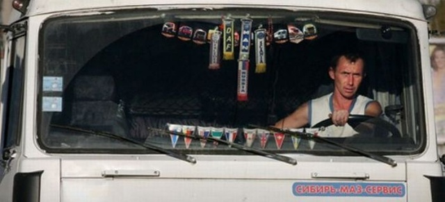 Акции протеста охватывают всю Россию