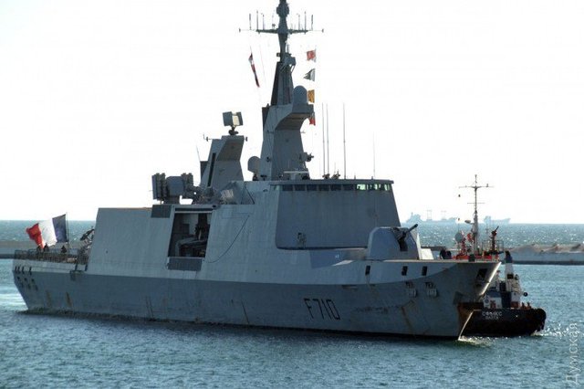 В Одессу прибыл ракетный фрегат ВМС Франции «Лафайет»