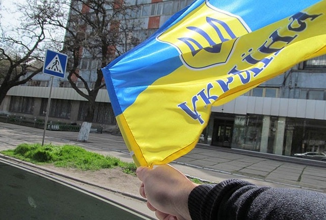 Громада Каменец-Подольского обратилась к власти: Коррупция процветает. Люстрацию саботируют. Олигархи продолжают издеваться над украинцами