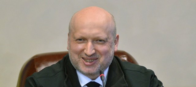 Декларация Турчинова: миллионы наличкой и коллекция старины