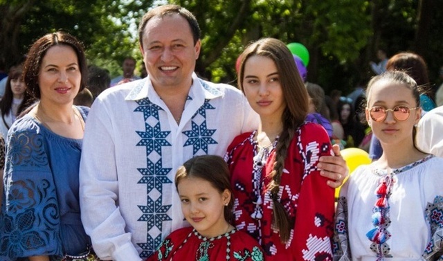 Соцсети возмущены громким расследованием о шикарной жизни детей киевских судей и прокуроров