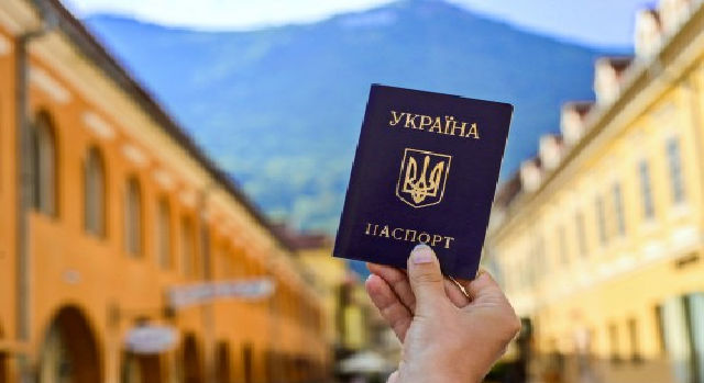 "Безвиз" – это отлично, но радоваться пока рано