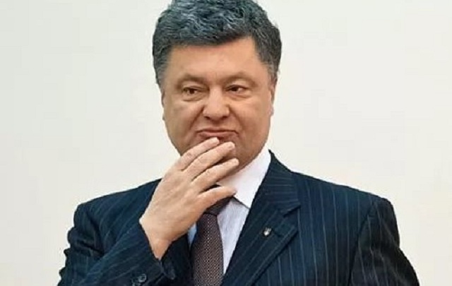 Страшная угроза нависла над Порошенко, – Доник